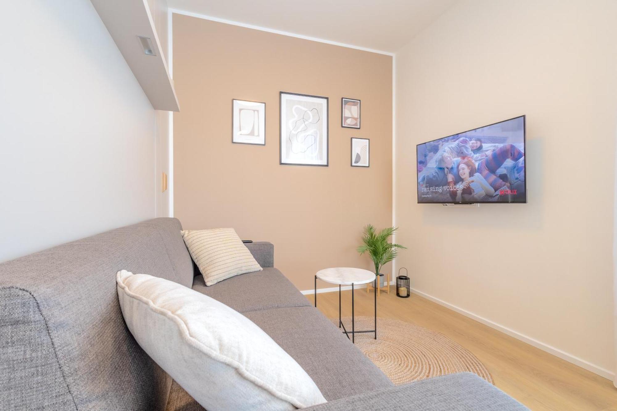 Bright 2Br - 8Th Floor, Balcony, Free Parking - By Gravity Prague Leilighet Eksteriør bilde