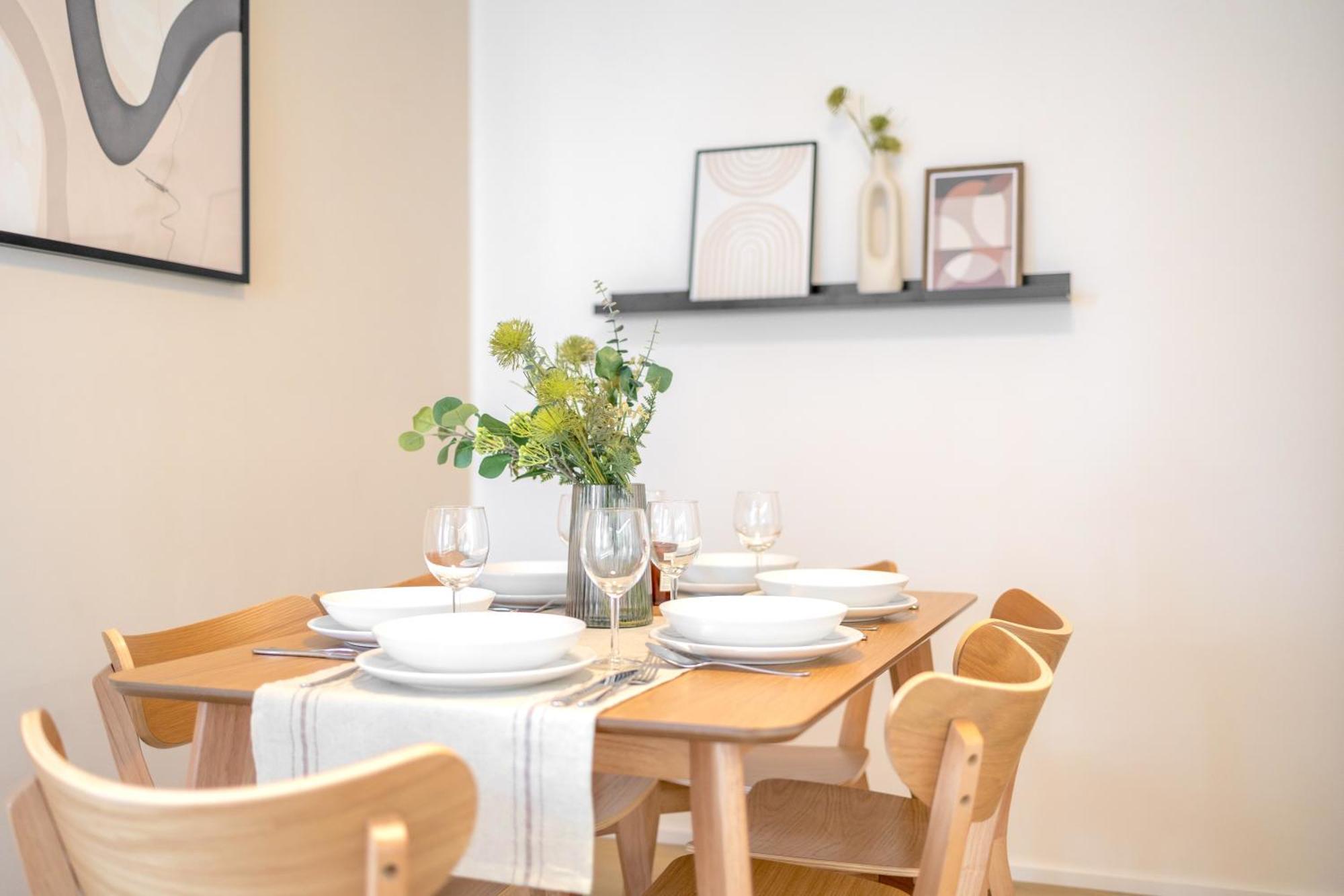 Bright 2Br - 8Th Floor, Balcony, Free Parking - By Gravity Prague Leilighet Eksteriør bilde