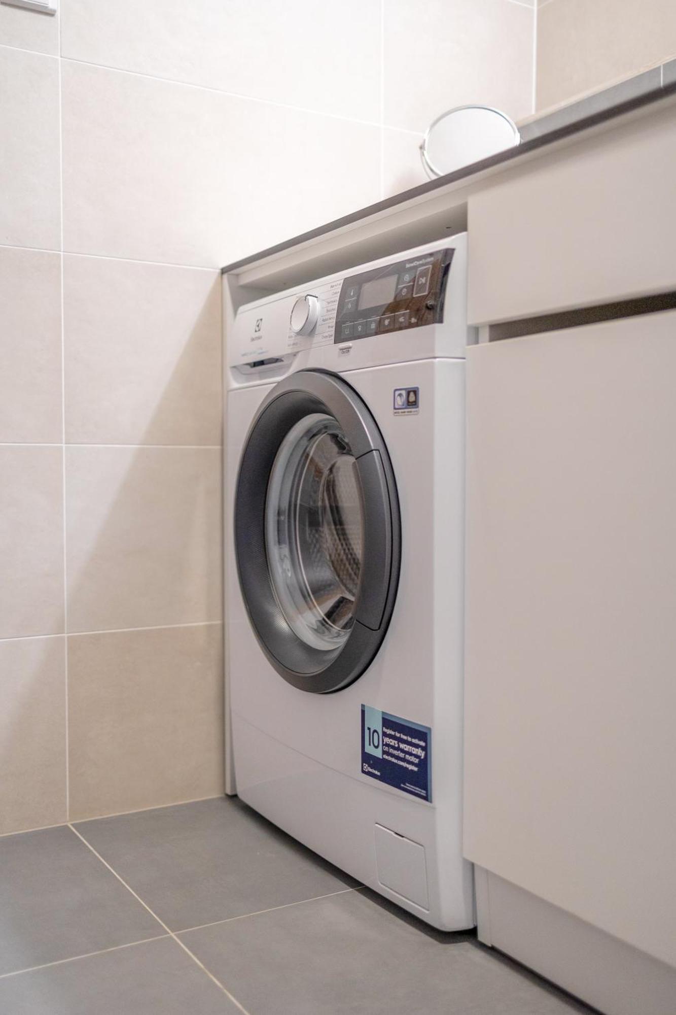 Bright 2Br - 8Th Floor, Balcony, Free Parking - By Gravity Prague Leilighet Eksteriør bilde