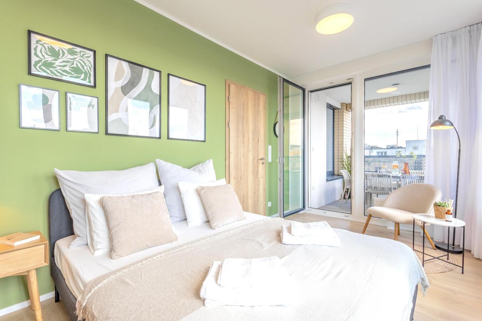 Bright 2Br - 8Th Floor, Balcony, Free Parking - By Gravity Prague Leilighet Eksteriør bilde