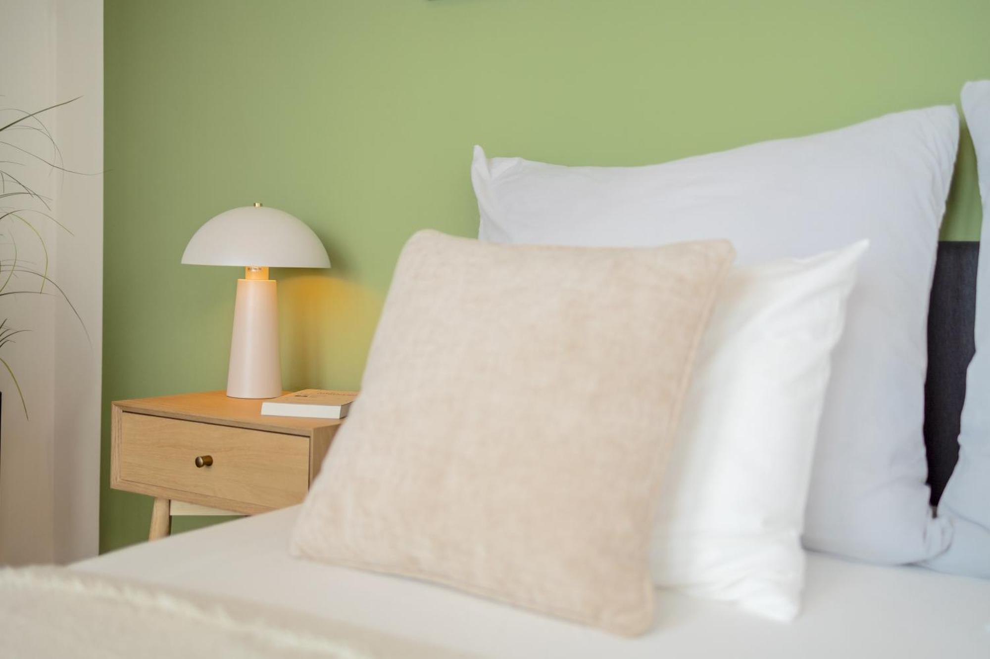 Bright 2Br - 8Th Floor, Balcony, Free Parking - By Gravity Prague Leilighet Eksteriør bilde