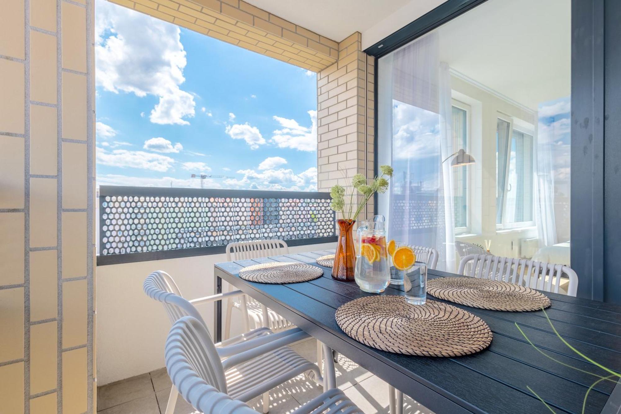 Bright 2Br - 8Th Floor, Balcony, Free Parking - By Gravity Prague Leilighet Eksteriør bilde